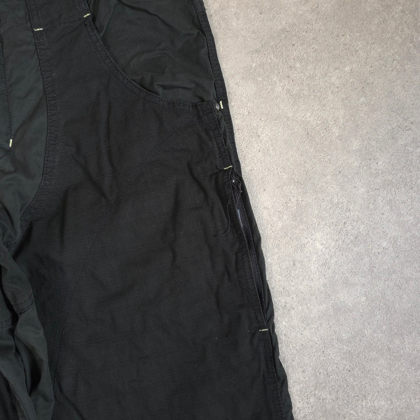 Salewa lamand cargo trousers in black - 38x32