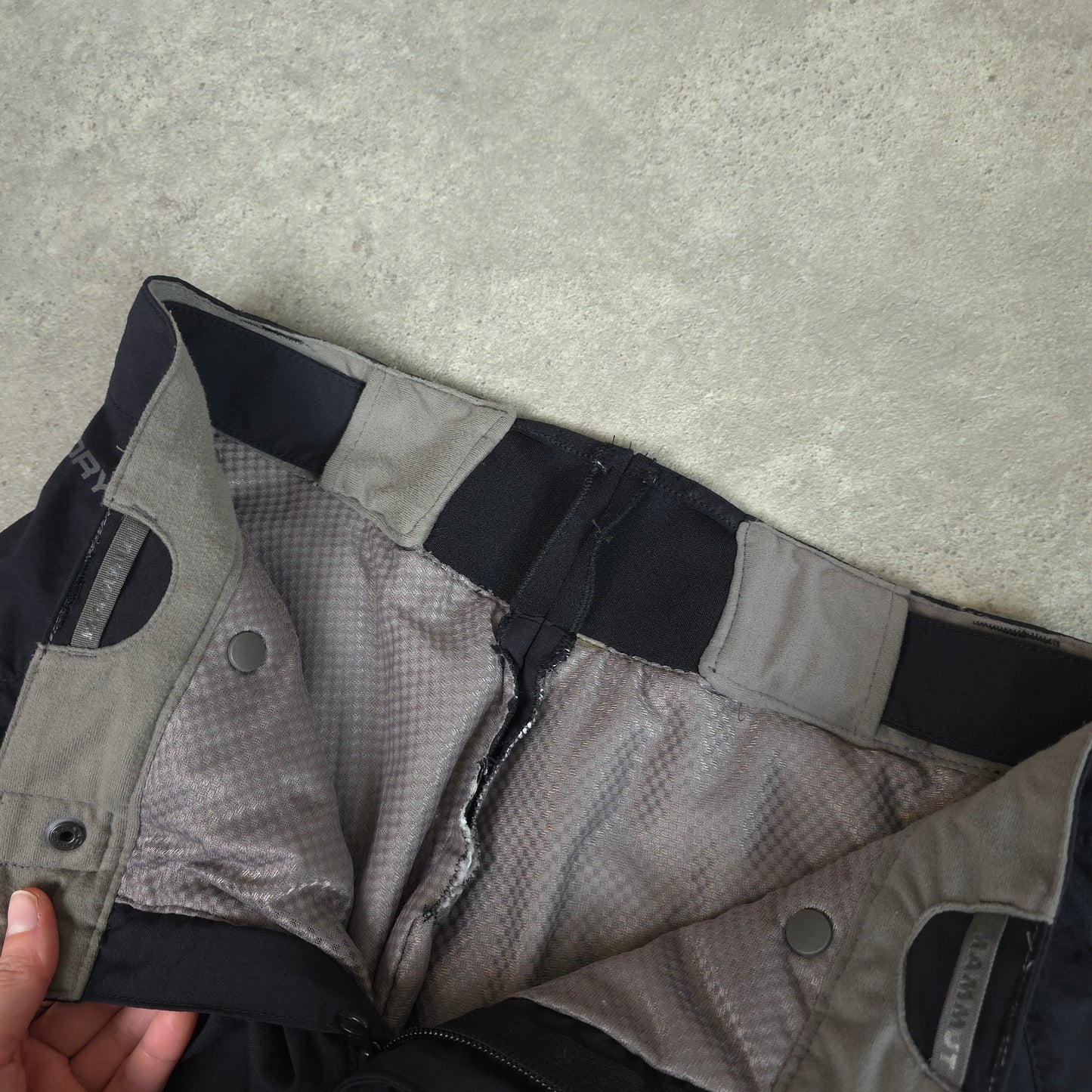 Mammut alaska dry tech ski trousers in black - 32x30