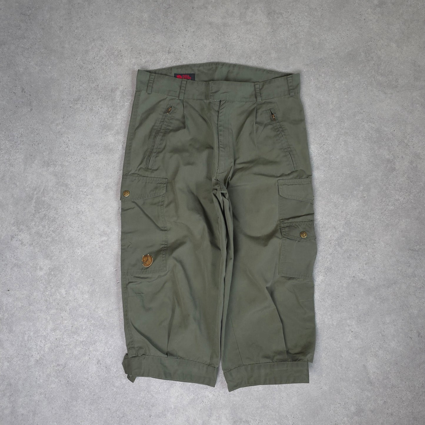 Fjallraven shorts in khaki green - W32"