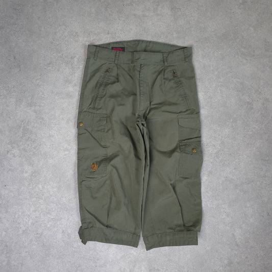 Fjallraven shorts in khaki green - W32"