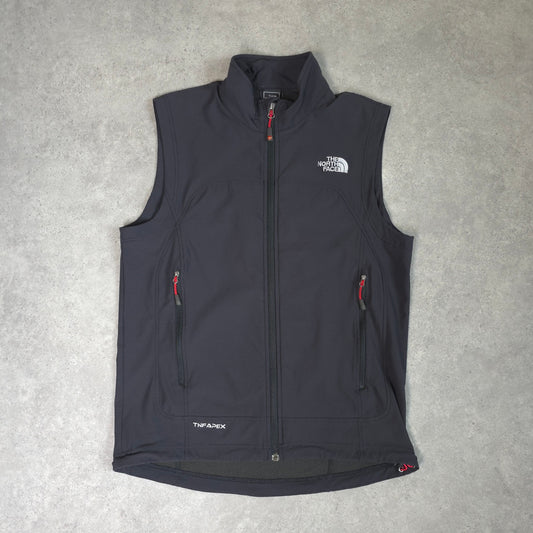 The north face summit series apex soft shell vest in black - medium
