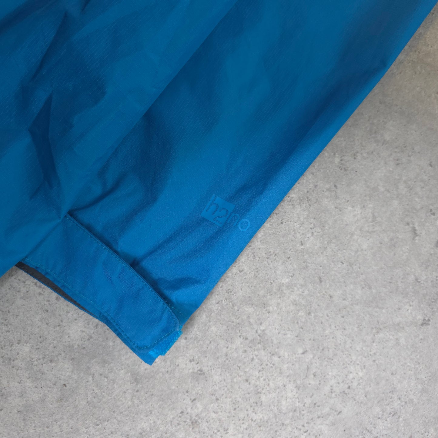 Patagonia torrentshell 3L h2no waterproof jacket in blue - XXL