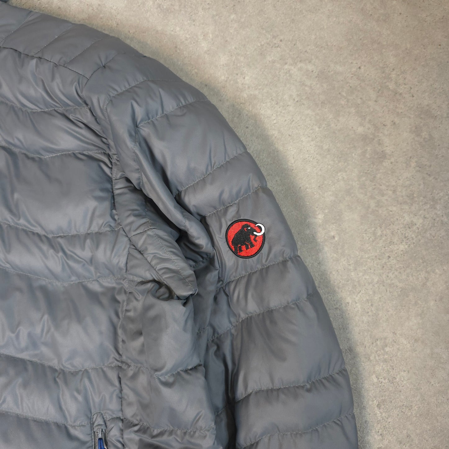 Mammut down jacket in grey - XL
