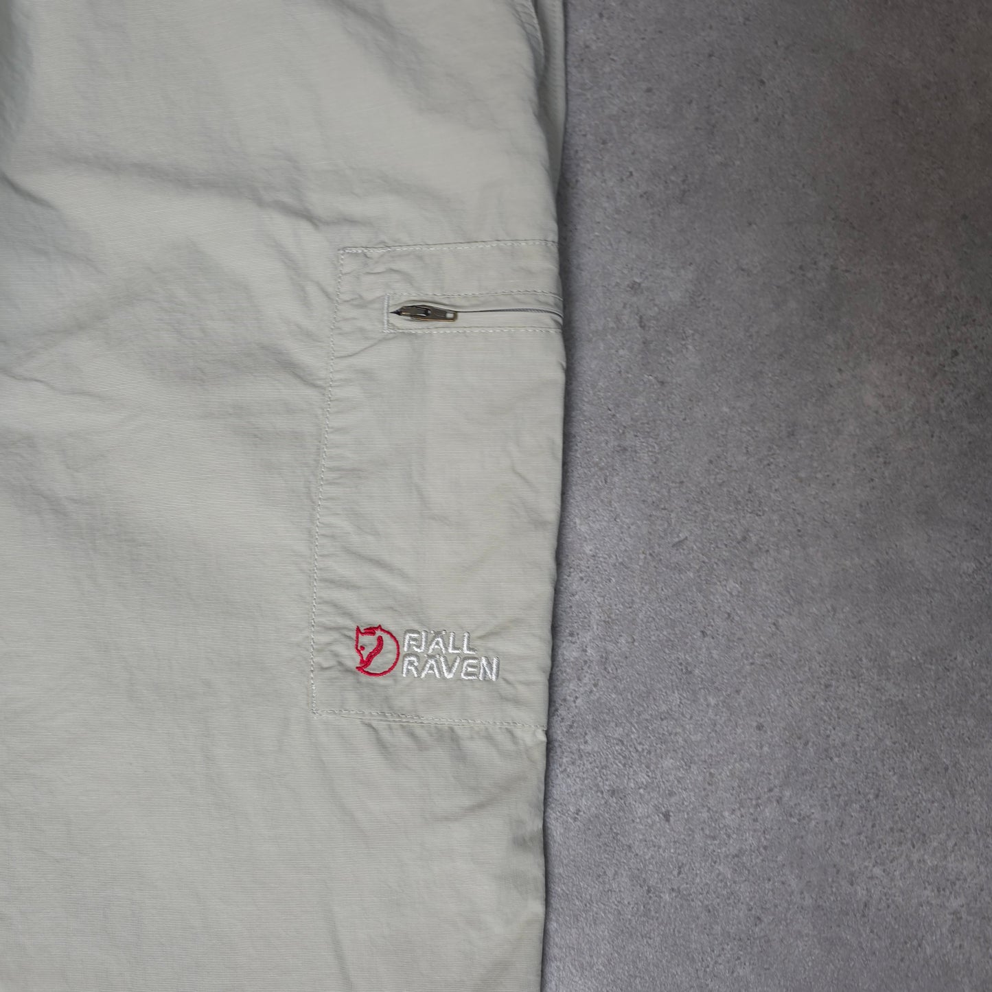 Fjallraven Khilok MT 3/4 length trousers in cream - 34 inch