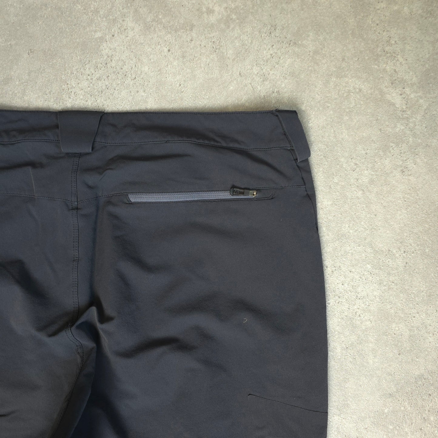 Salomon clima wind stretch trousers in black - 38x34