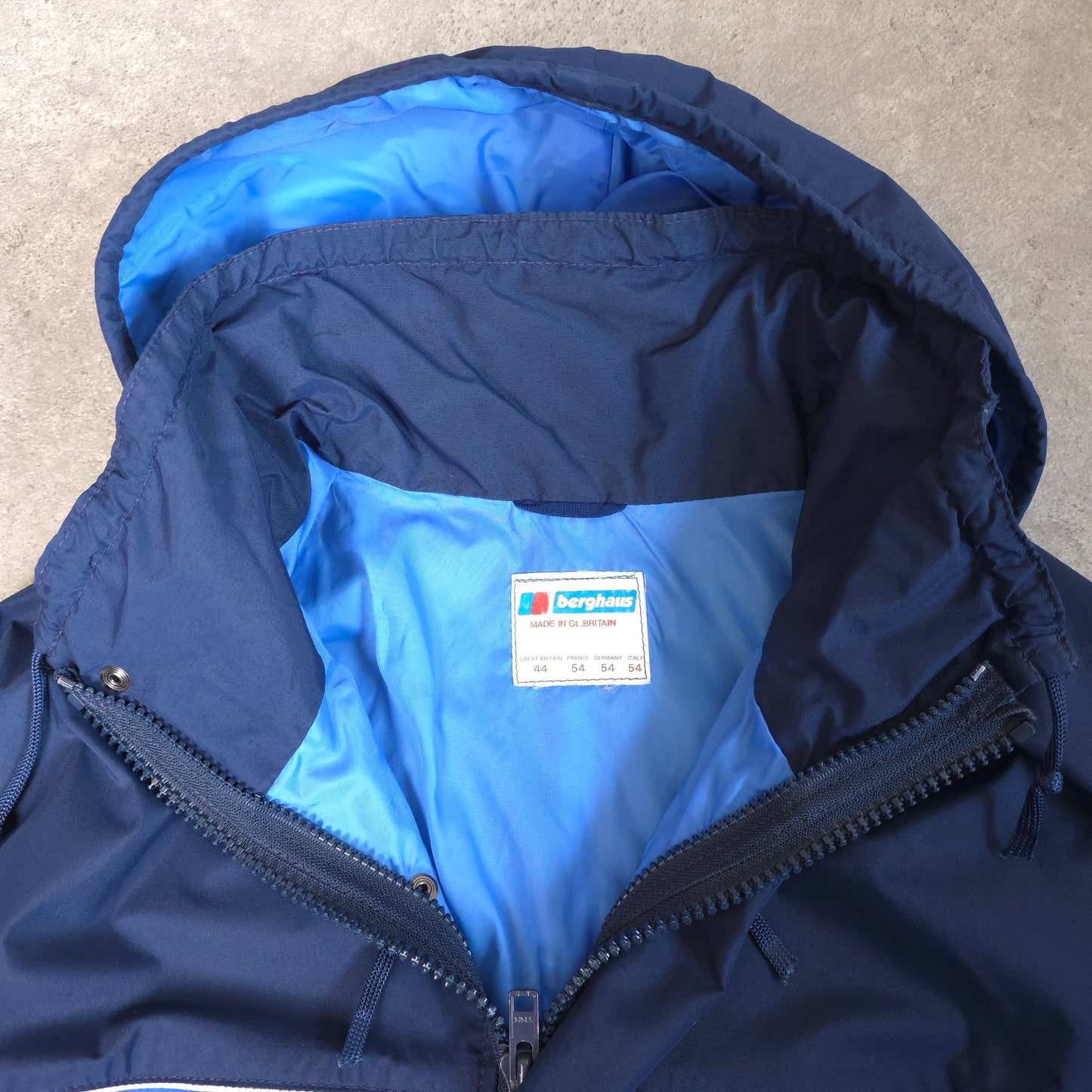 vintage berghaus gemini gore tex jacket in blue - large