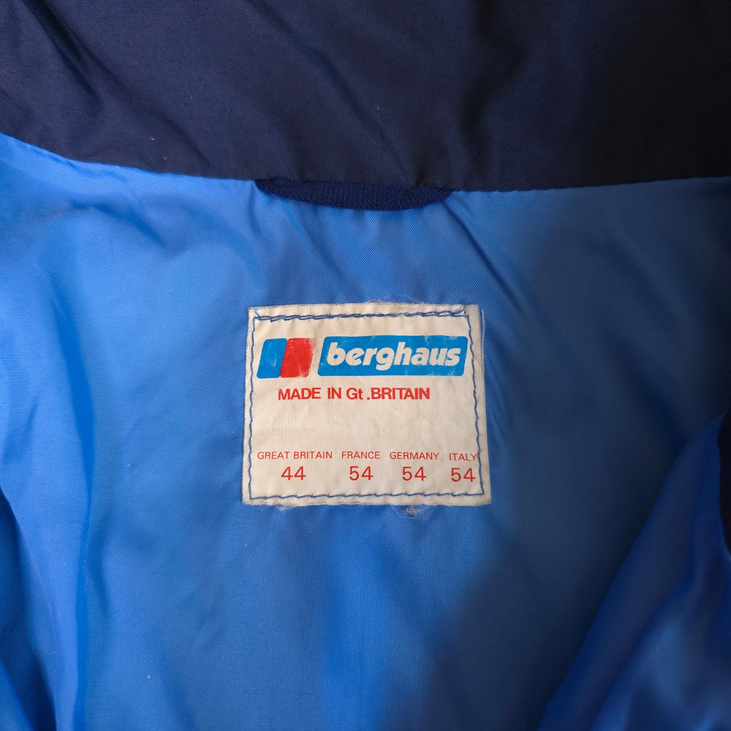 vintage berghaus gemini gore tex jacket in blue - large