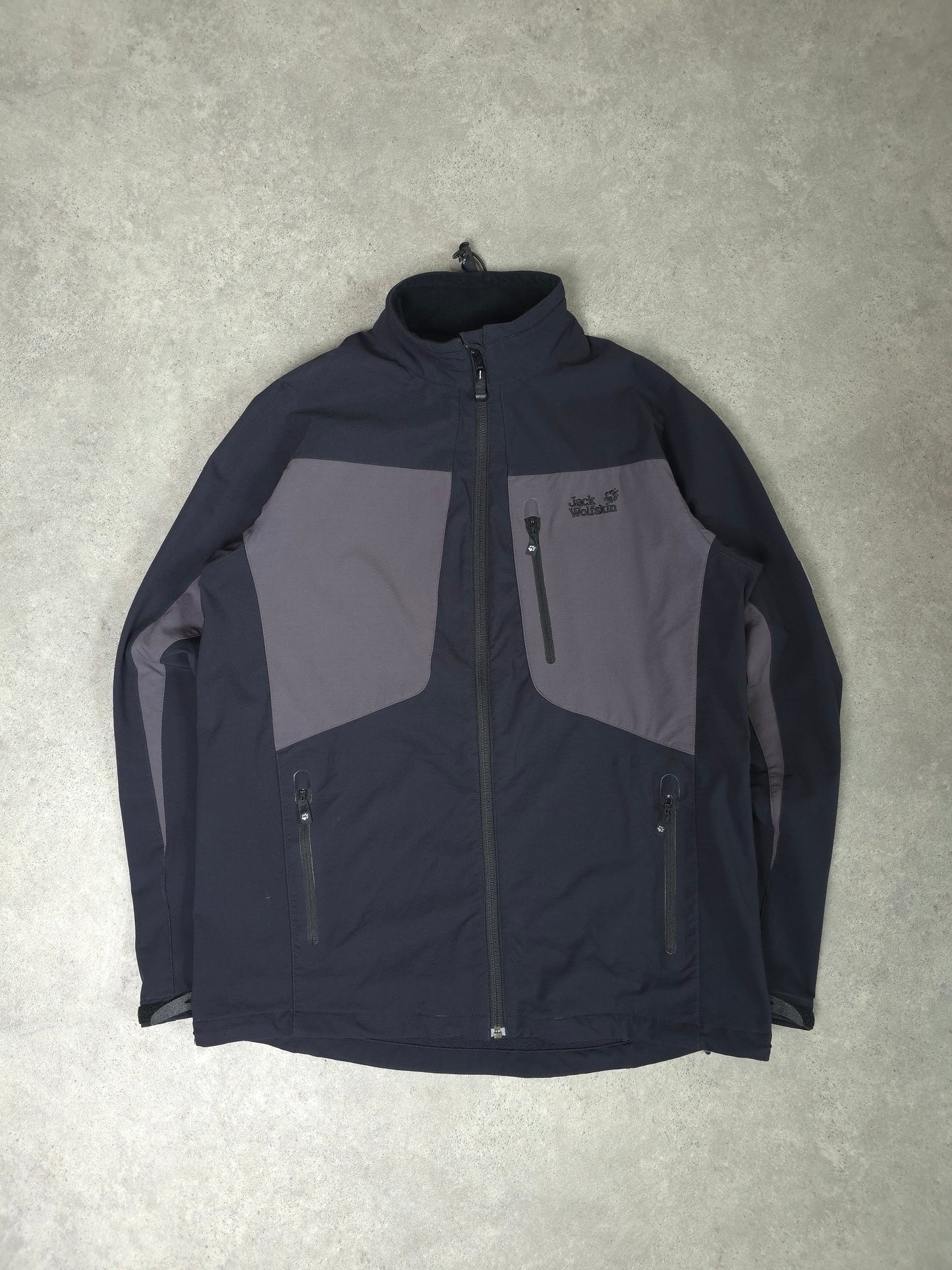 Jack Wolfskin soft shell jacket in black and grey - XL