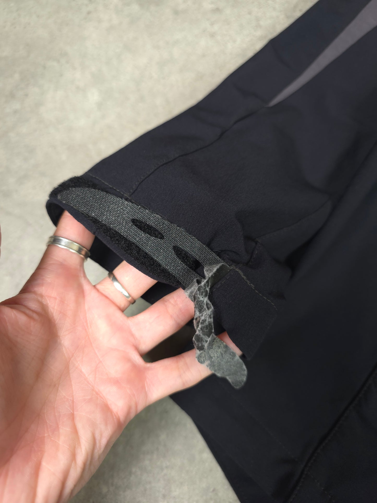Jack Wolfskin soft shell jacket in black and grey - XL