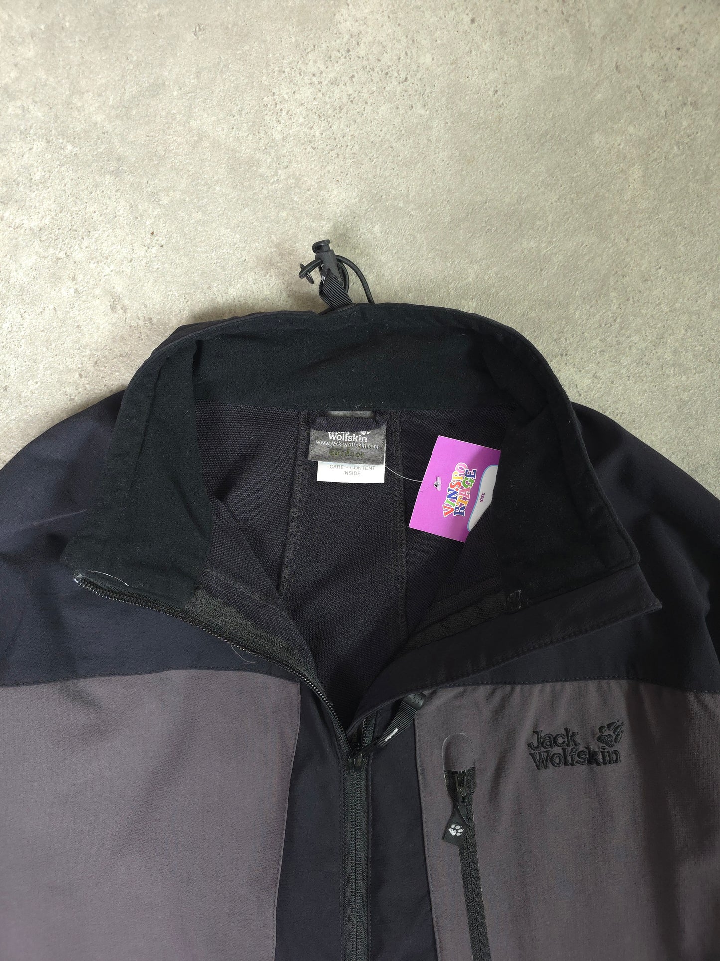 Jack Wolfskin soft shell jacket in black and grey - XL