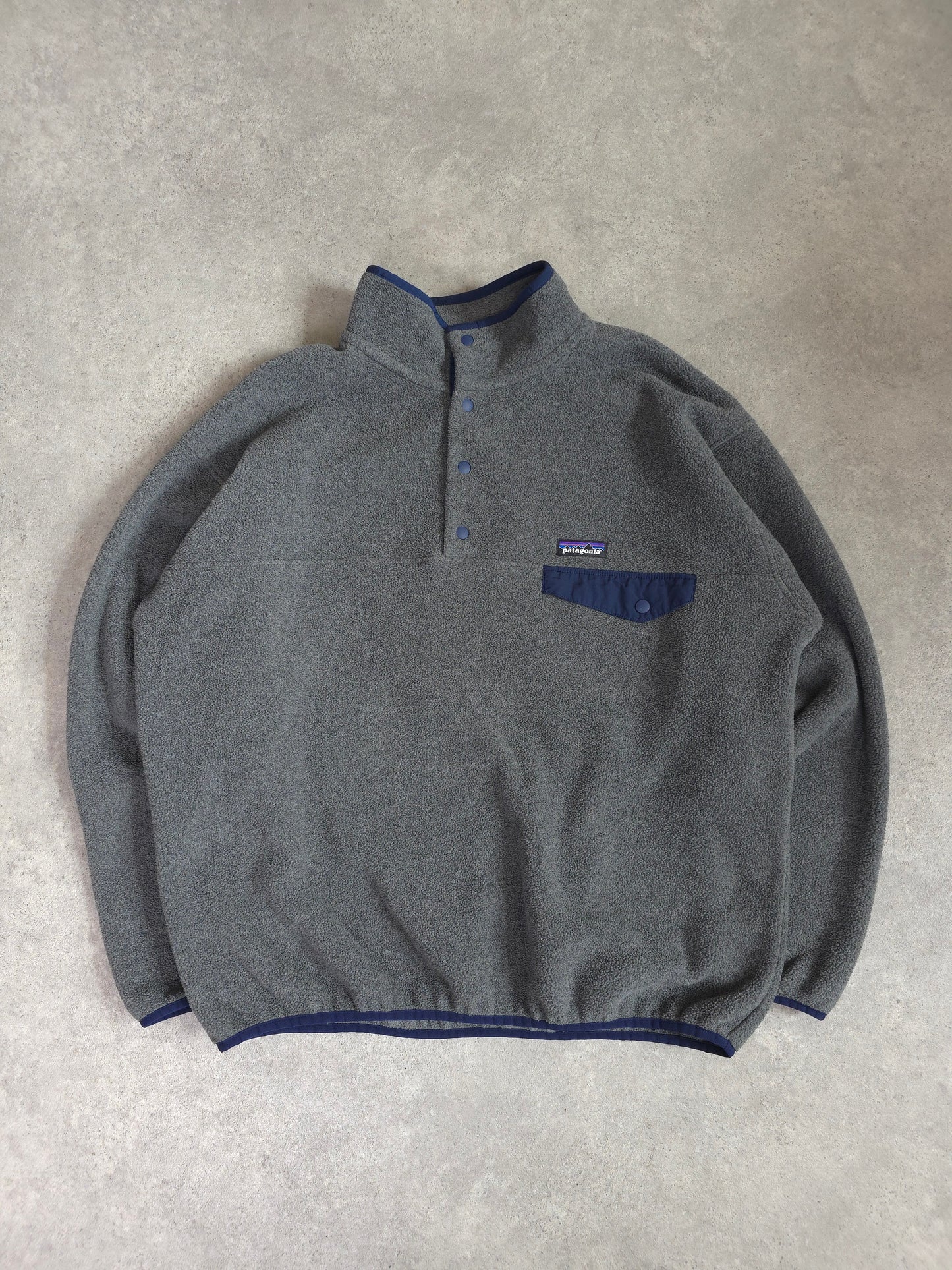 Patagonia snap-t synchilla fleece in grey and blue - large