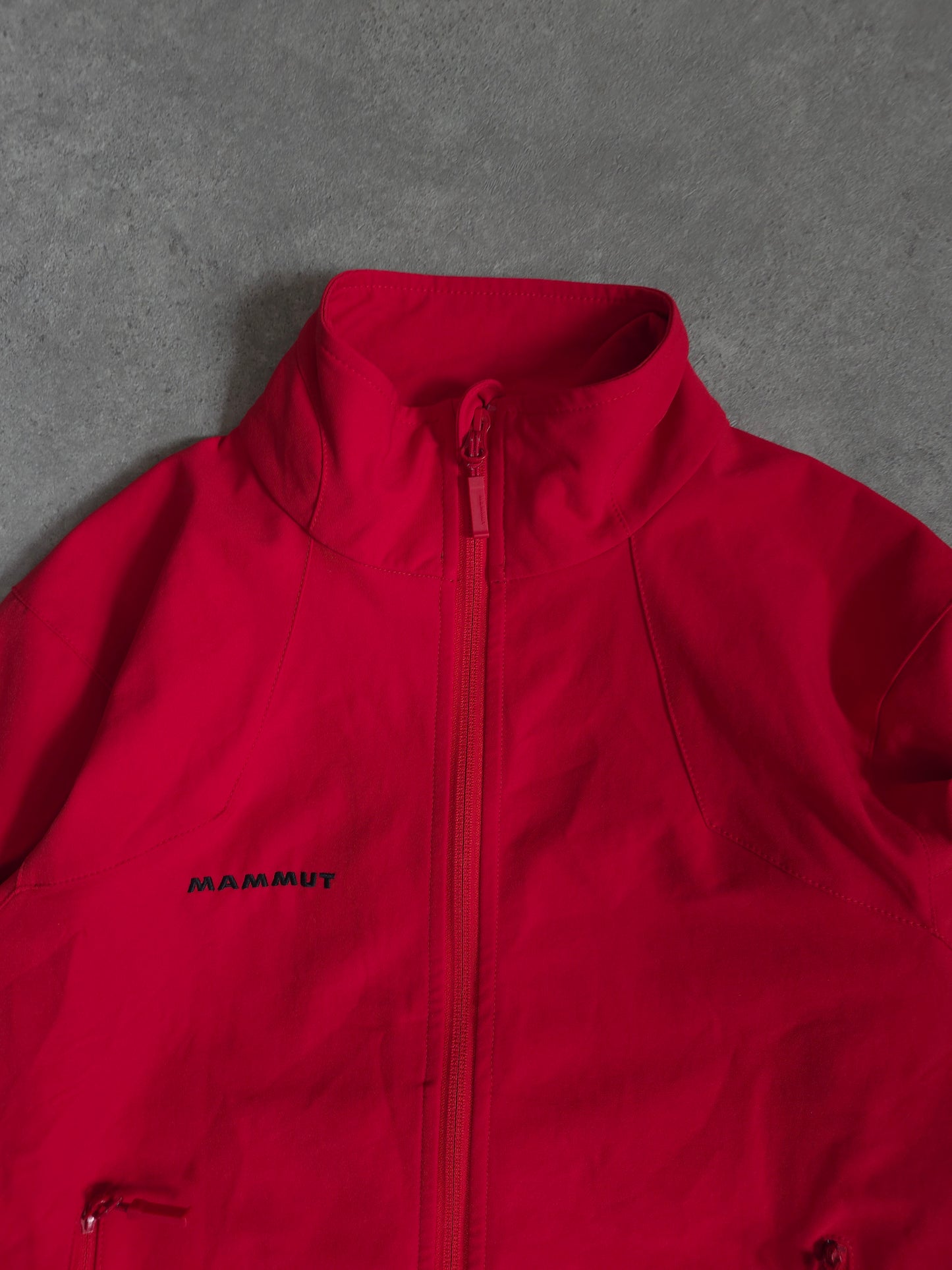 Mammut soft tech jacket in red - small