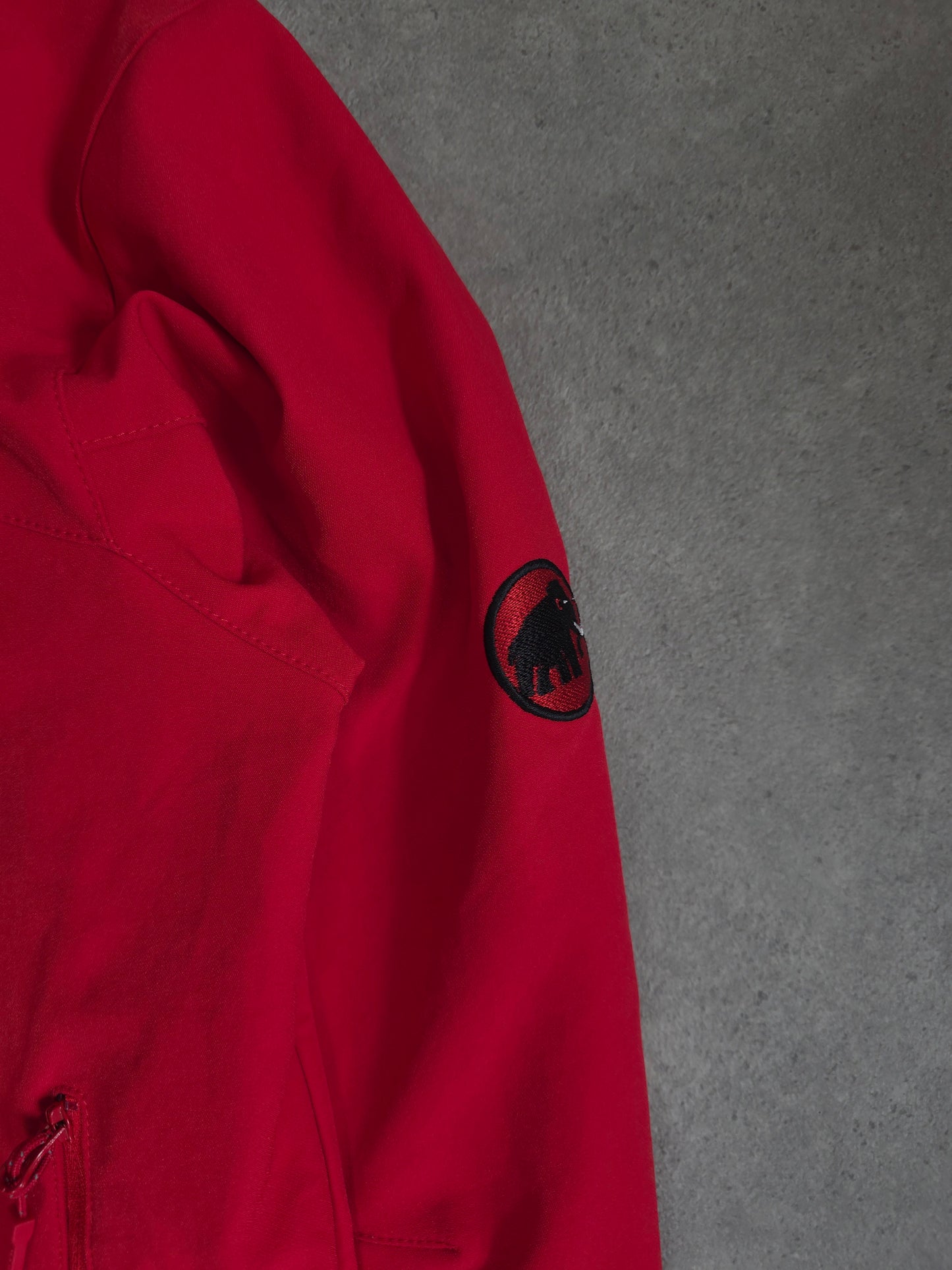 Mammut soft tech jacket in red - small