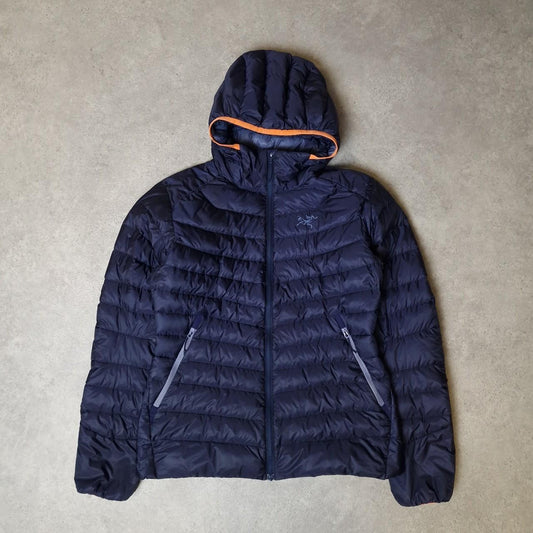 Arcteryx cerium down jacket in navy blue - women's medium