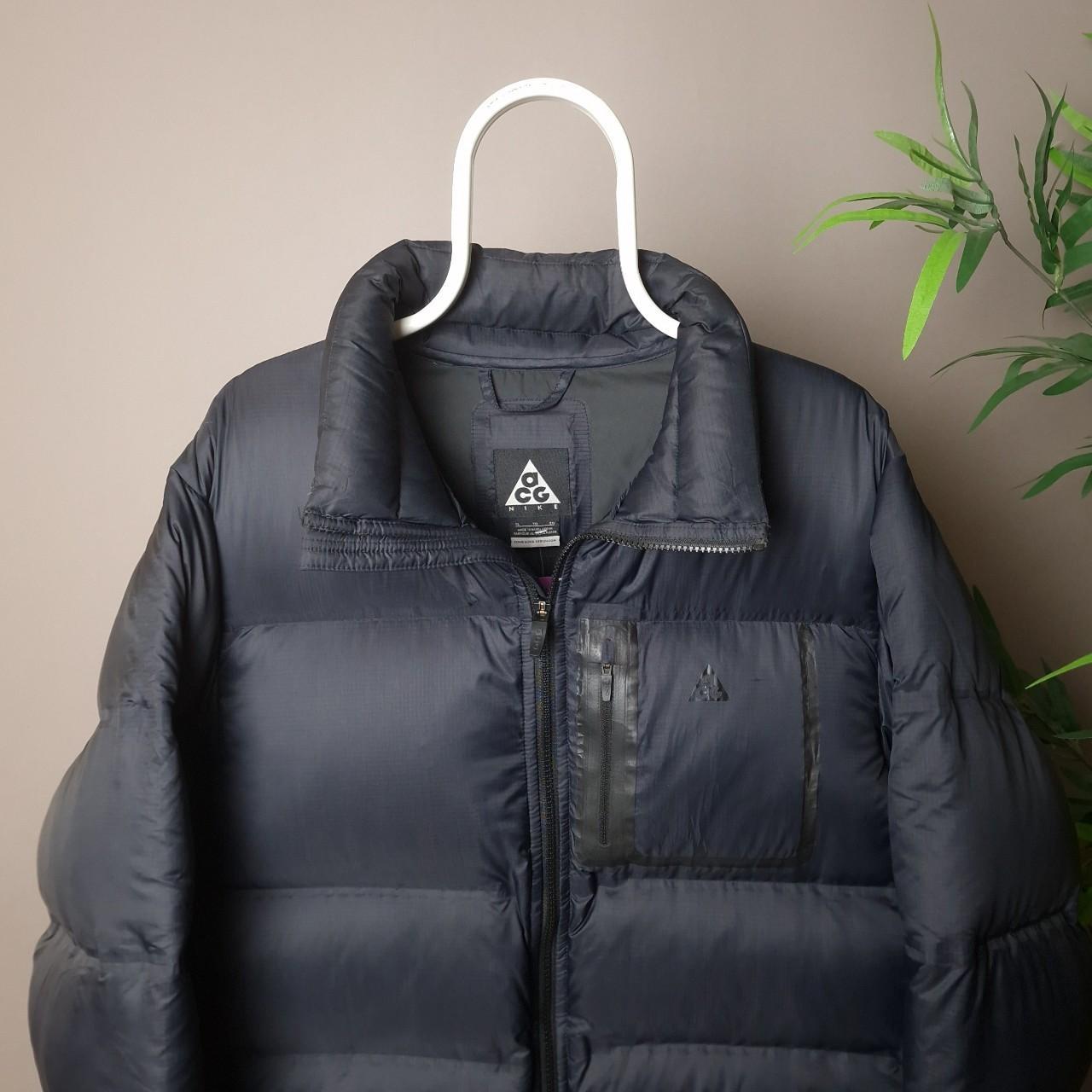 Nike ACG goose down 550 fill puffer jacket in black - XL