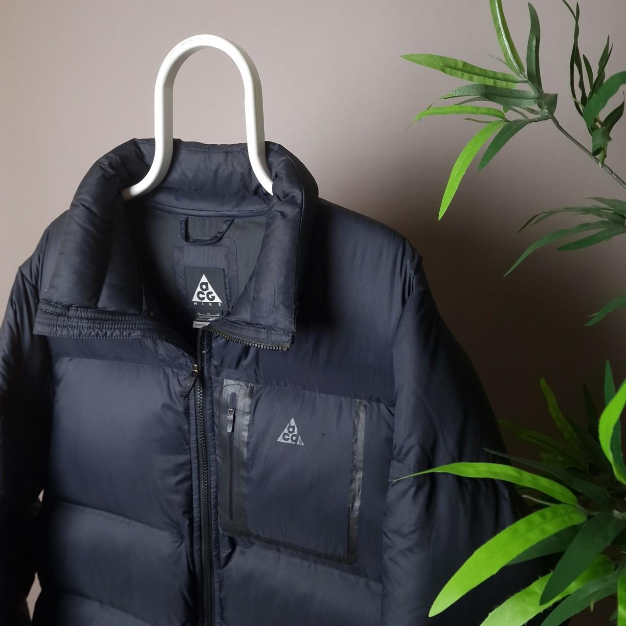 Nike ACG goose down 550 fill puffer jacket in black - XL