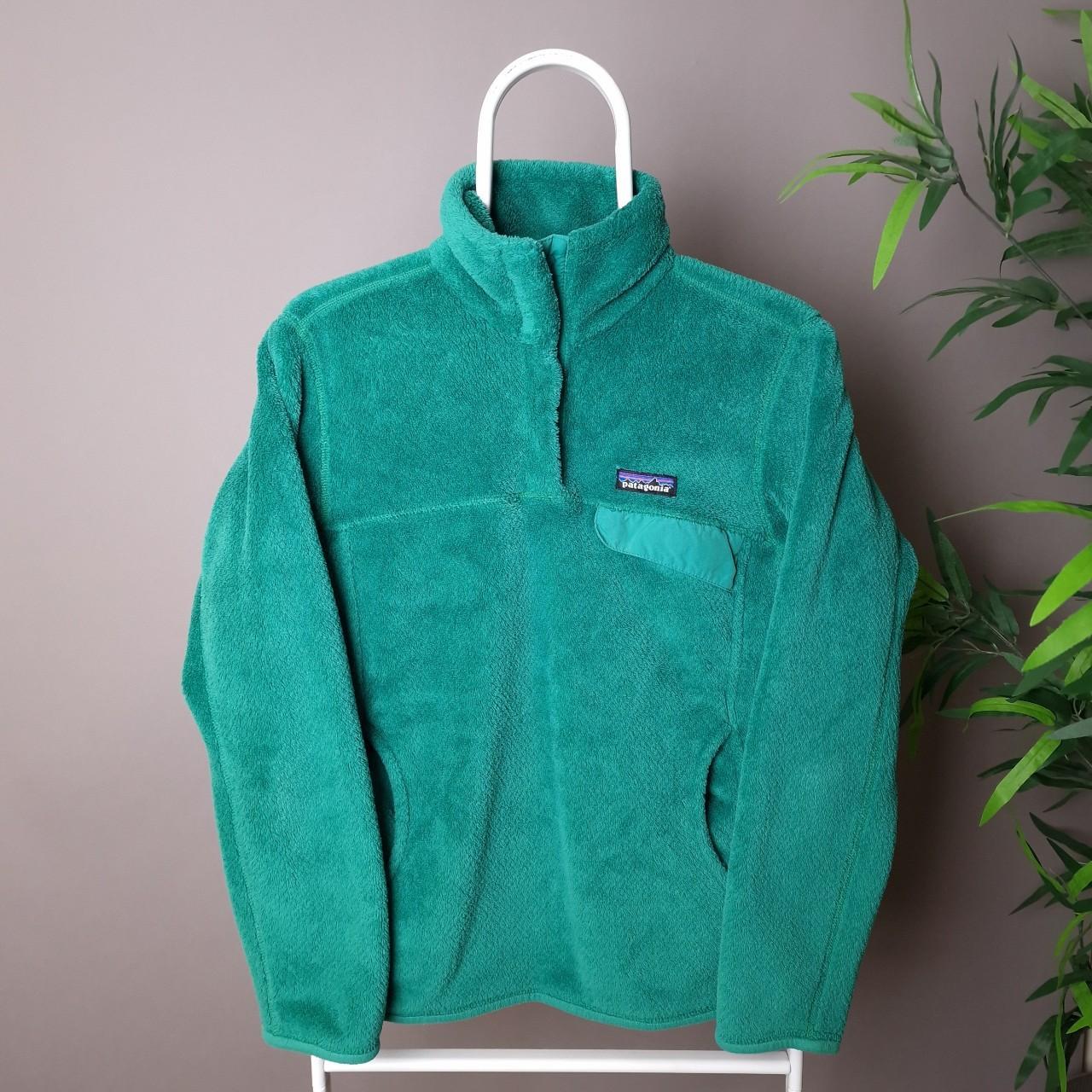 Patagonia fluffy fleece in green - women's medium