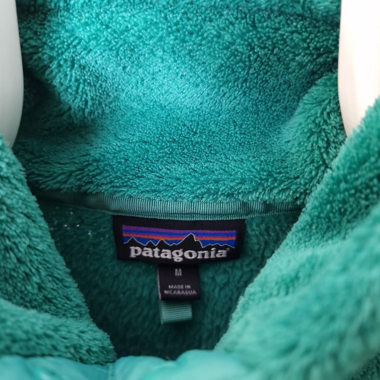 Patagonia fluffy fleece in green - women's medium