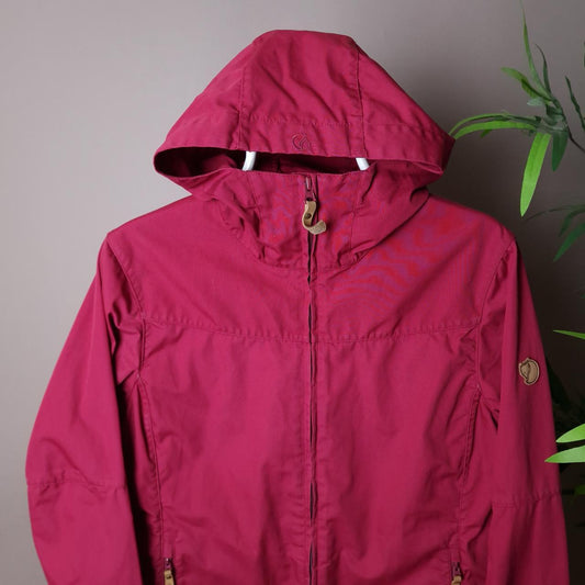 Fjallraven stina G-1000 jacket in pink - women's medium
