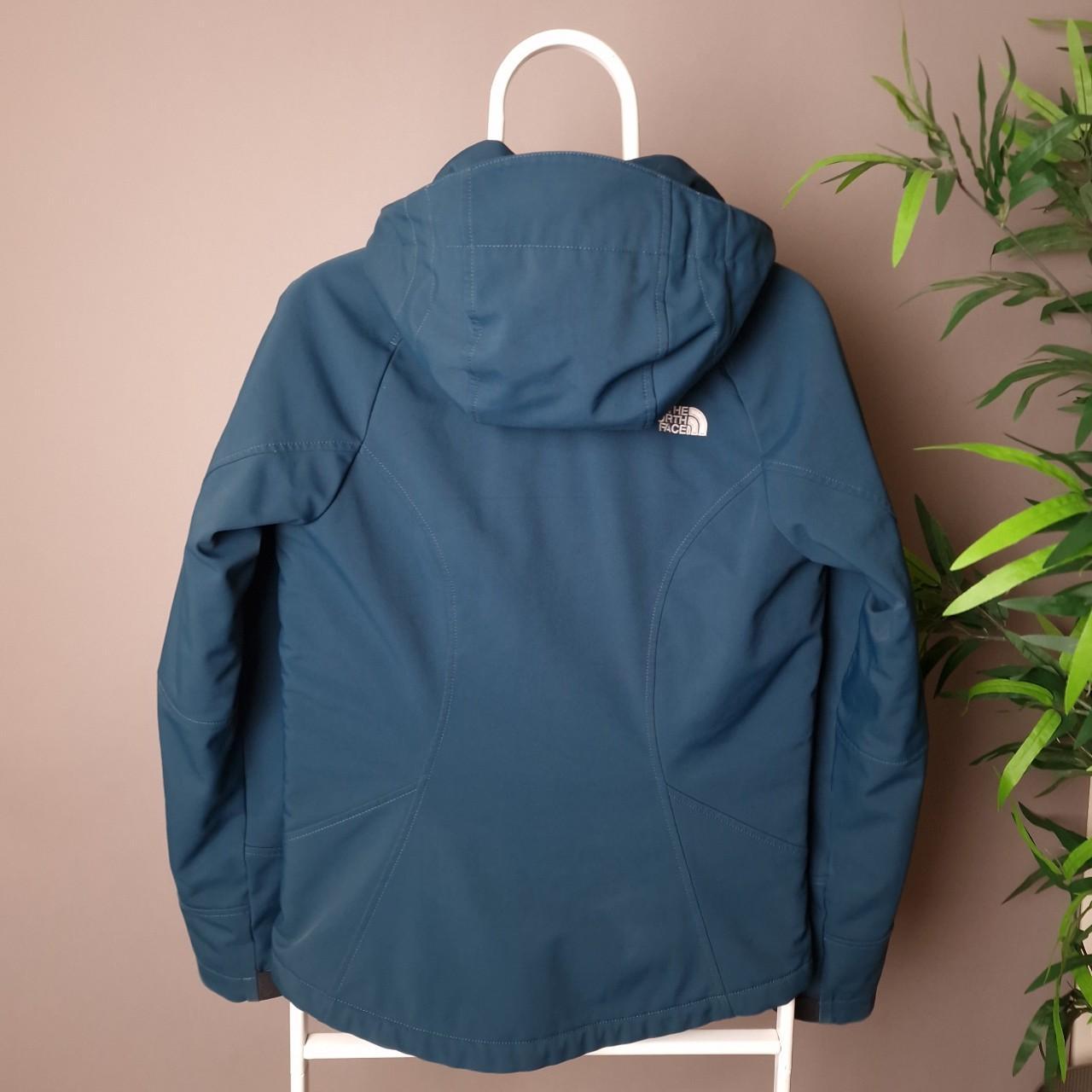 The north face insulated primaloft soft shell jacket in blue - women's small