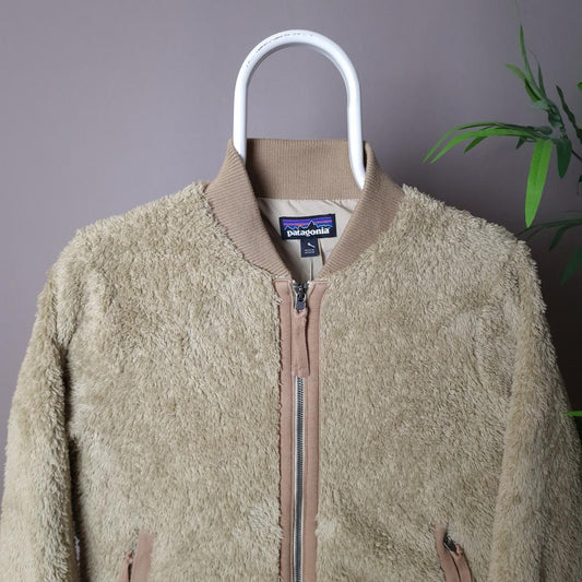 Patagonia fluffy bomber jacket in cream - women's small