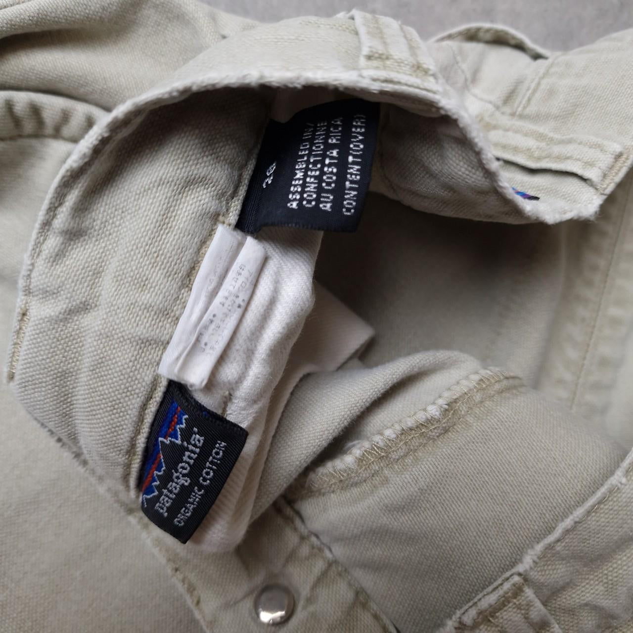 90s Patagonia shorts in beige - W29