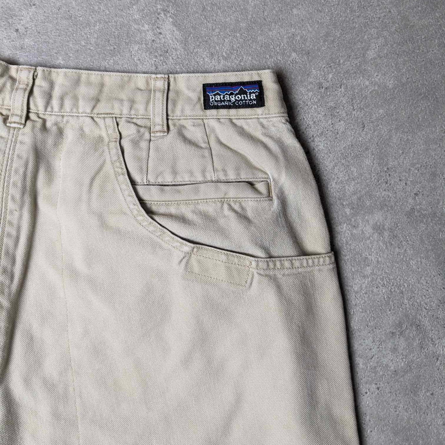 Vintage Patagonia organic cotton shorts in beige - W34"
