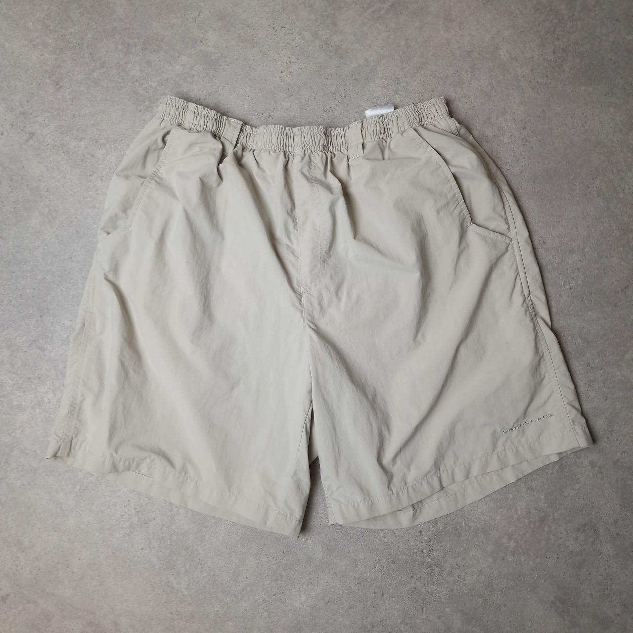Columbia PFG shorts - large
