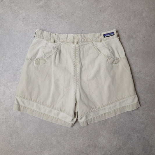 90s Patagonia shorts in beige - W29