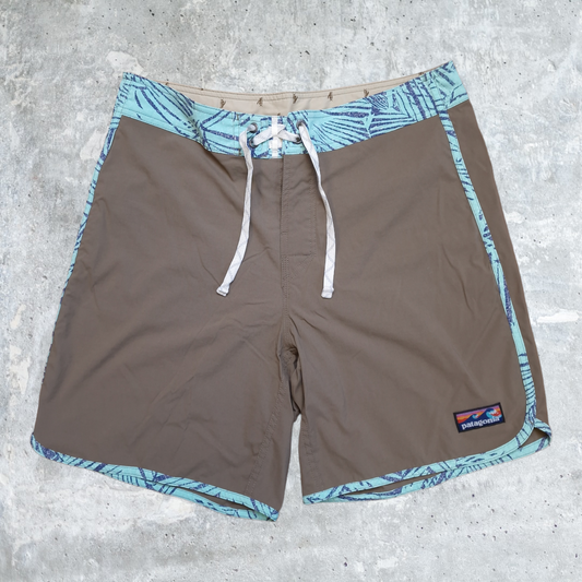 Patagonia board shorts in grey/blue - W32"