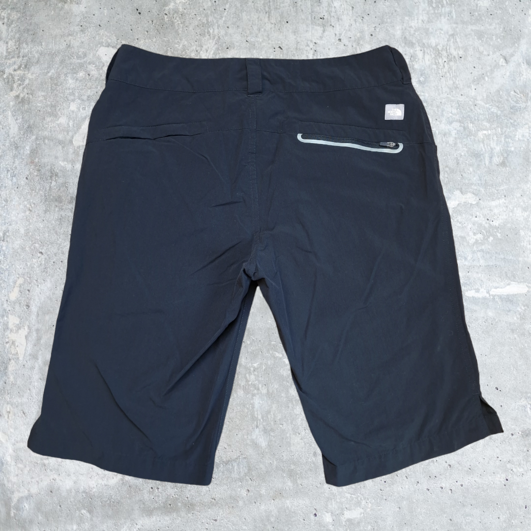 The North Face shorts in black - women's UK1 0