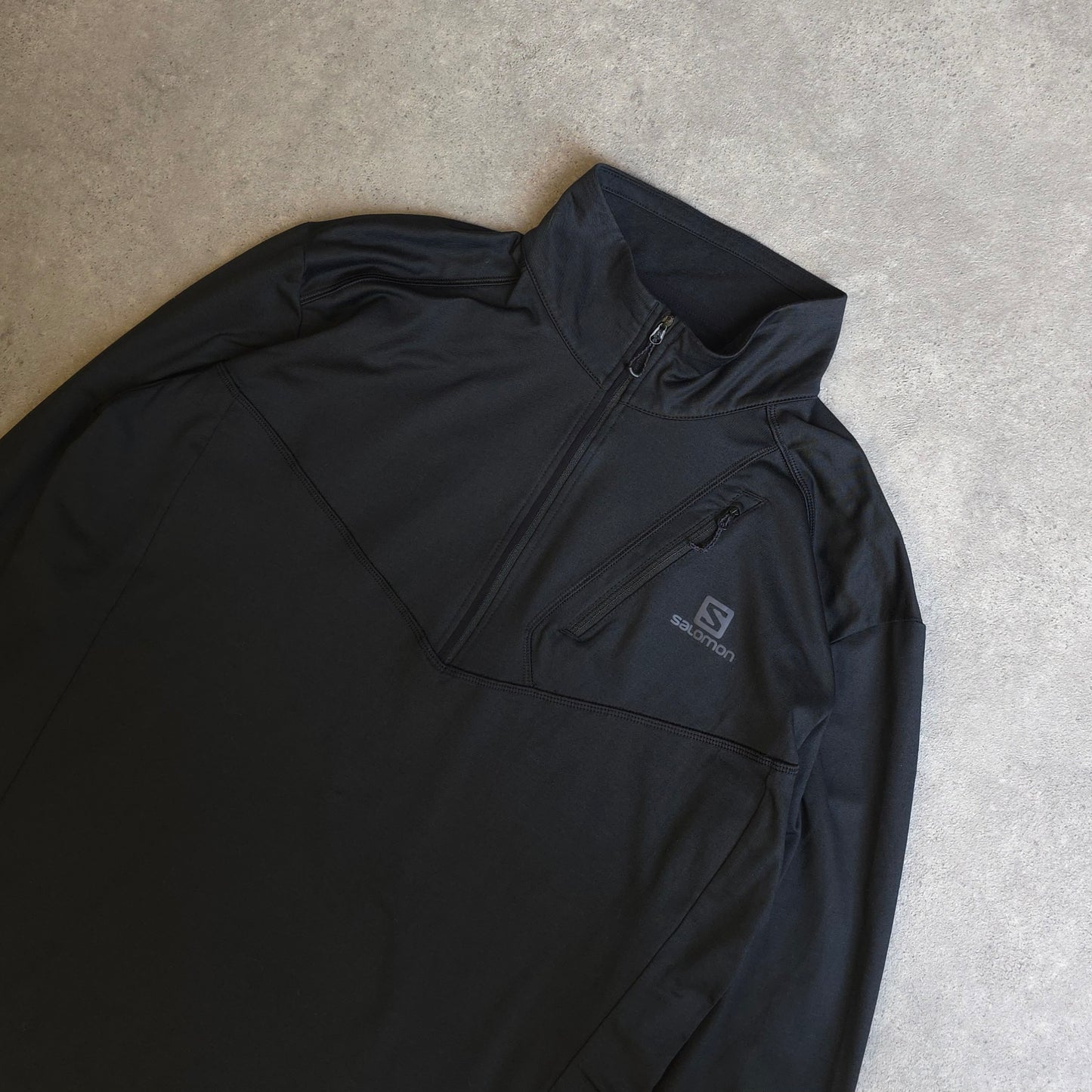 Salomon discovery stretch 1/4 zip midlayer in black - XL