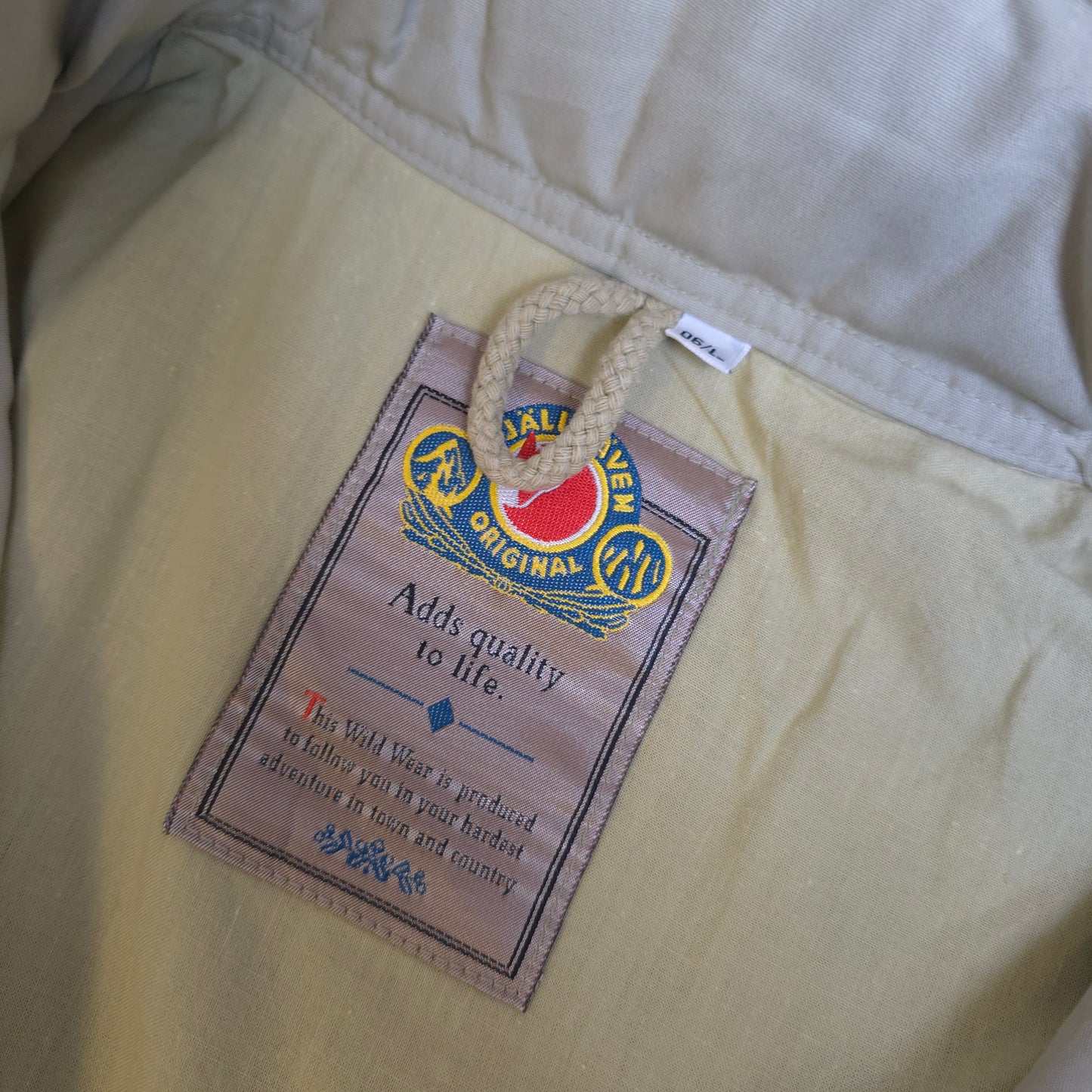 Vintage Fjallraven G-1000 survival tactical jacket in cream - large