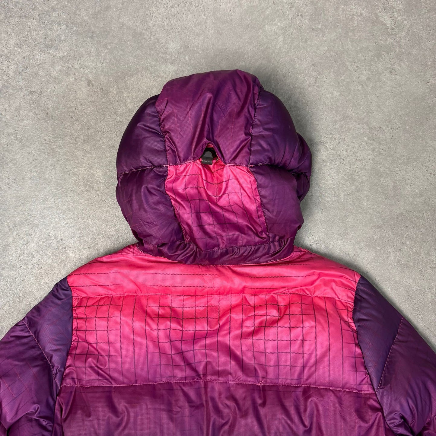 Vintage Nike ACG puffer jacket in pink purple gradient - women's medium