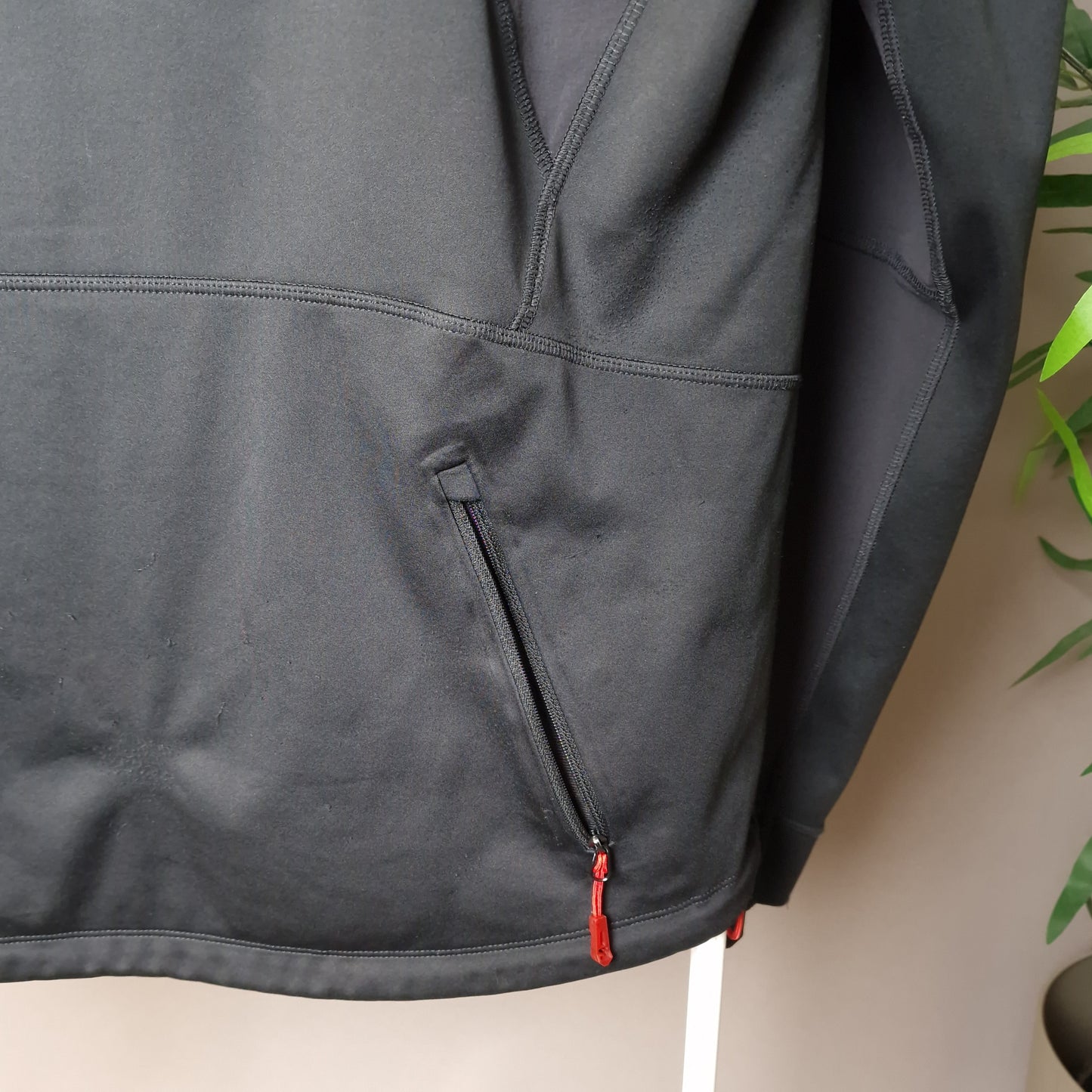 Salomon clima wind running cycling jacket in black and red - large