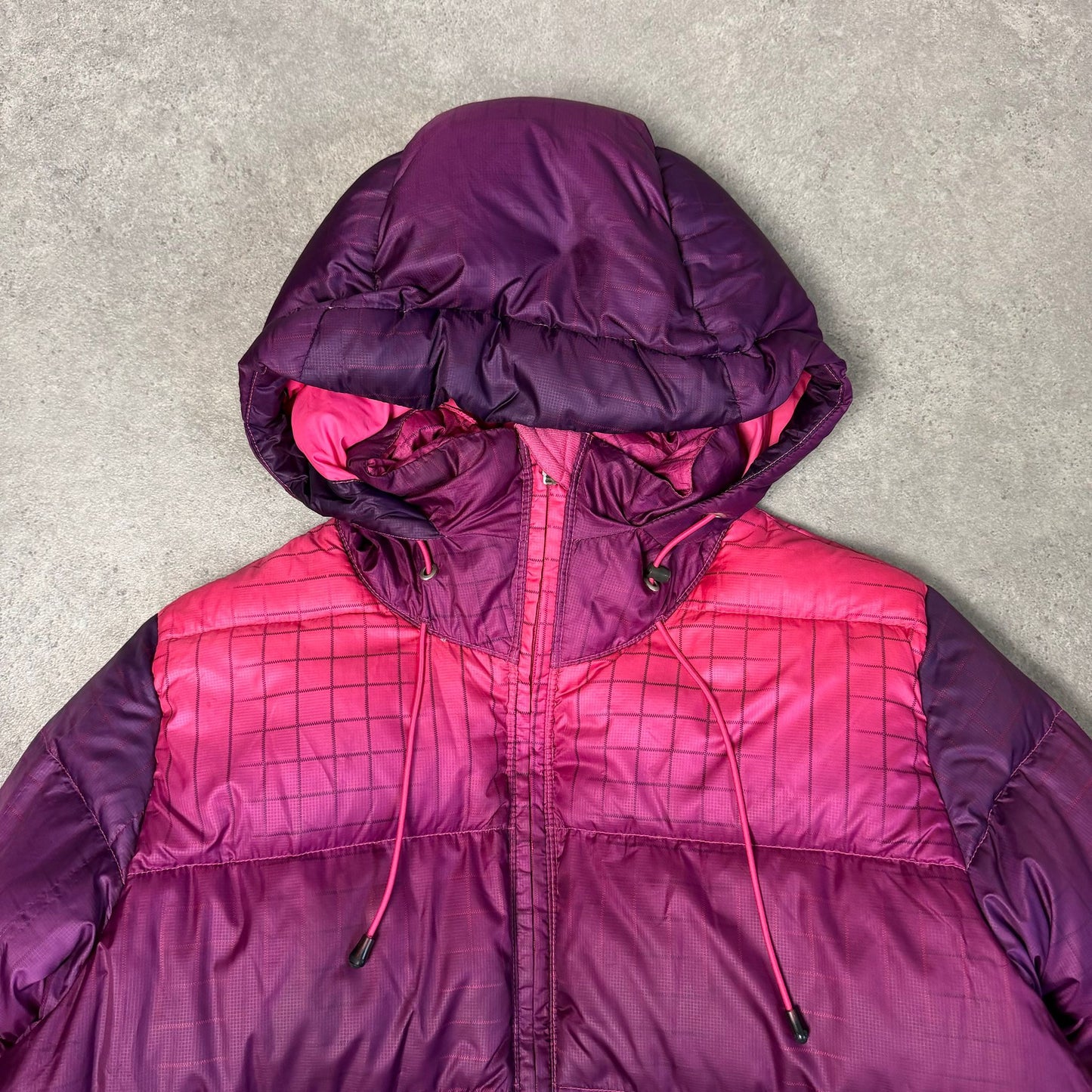 Vintage Nike ACG puffer jacket in pink purple gradient - women's medium