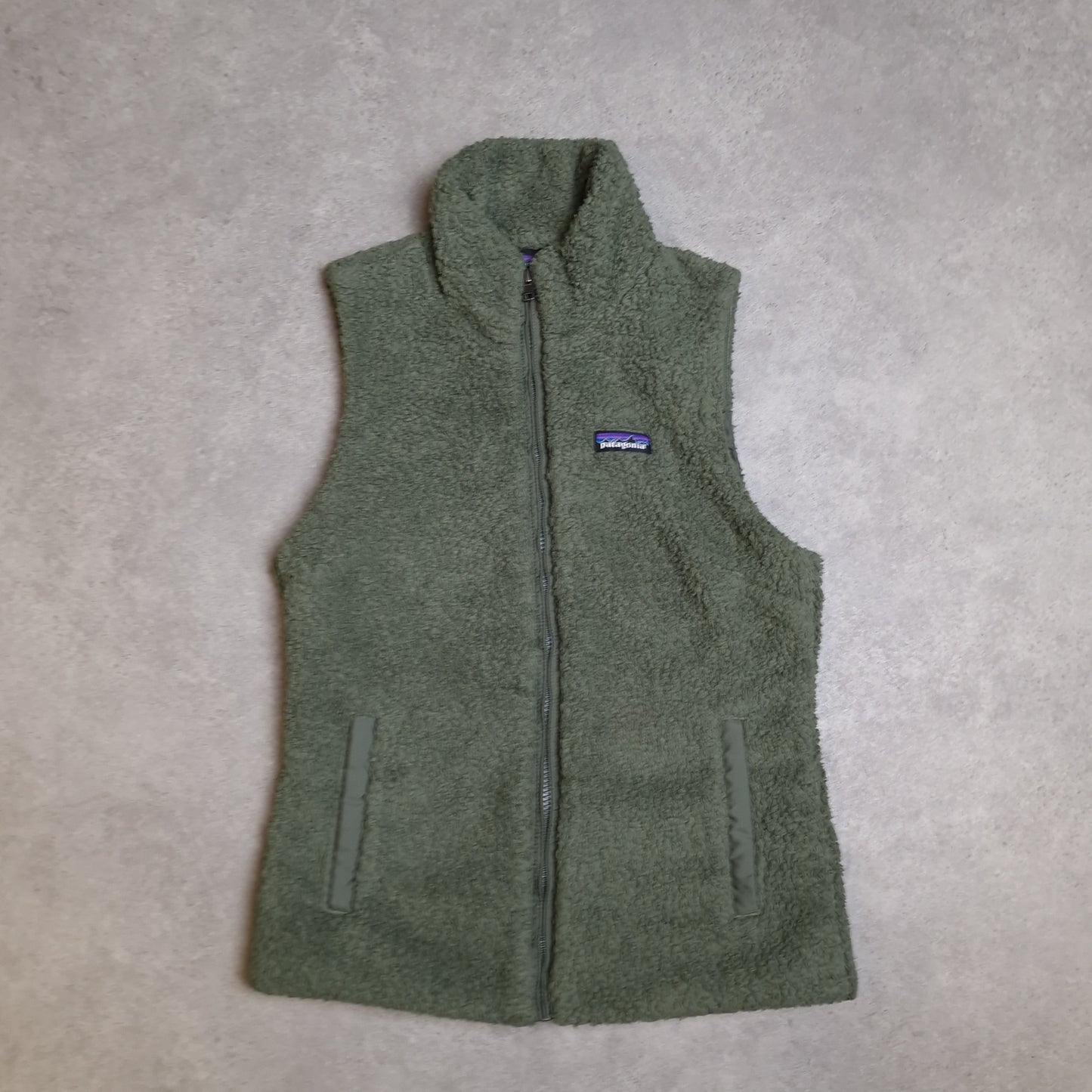 Patagonia fluffy gilet in green - women's medium